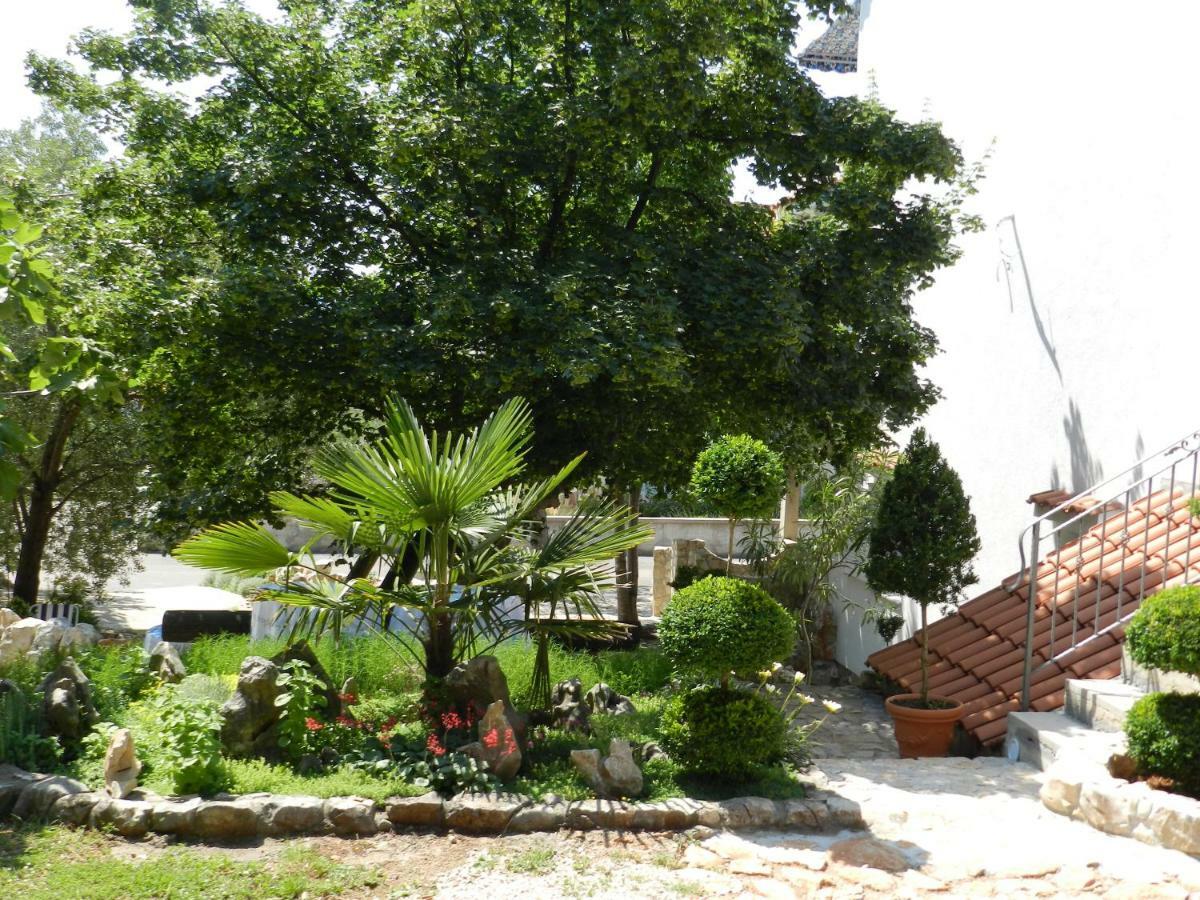 Apartmani Lucija Jurkovic Malinska Exterior foto