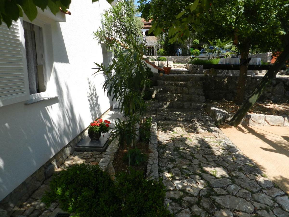Apartmani Lucija Jurkovic Malinska Exterior foto