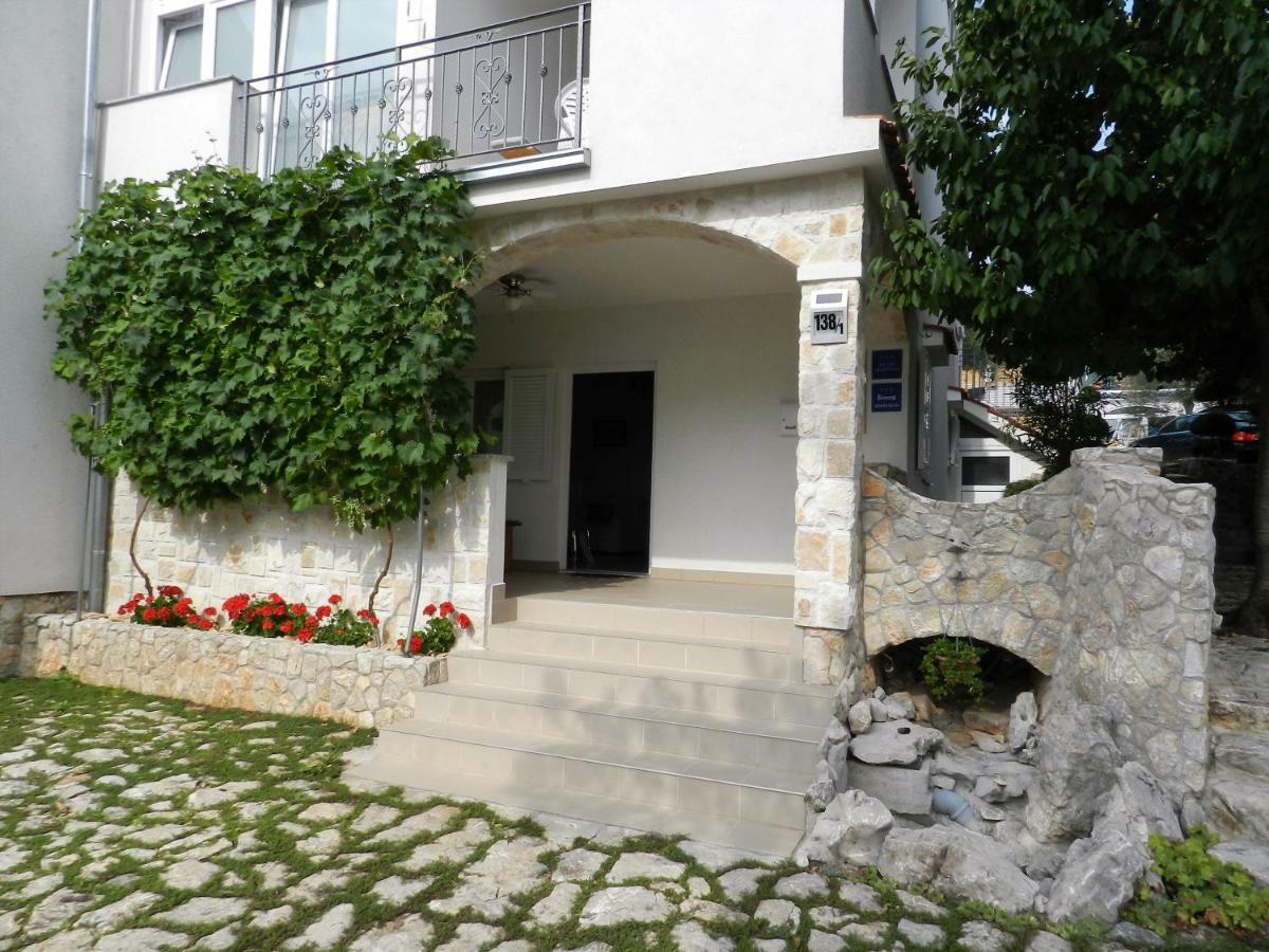 Apartmani Lucija Jurkovic Malinska Exterior foto