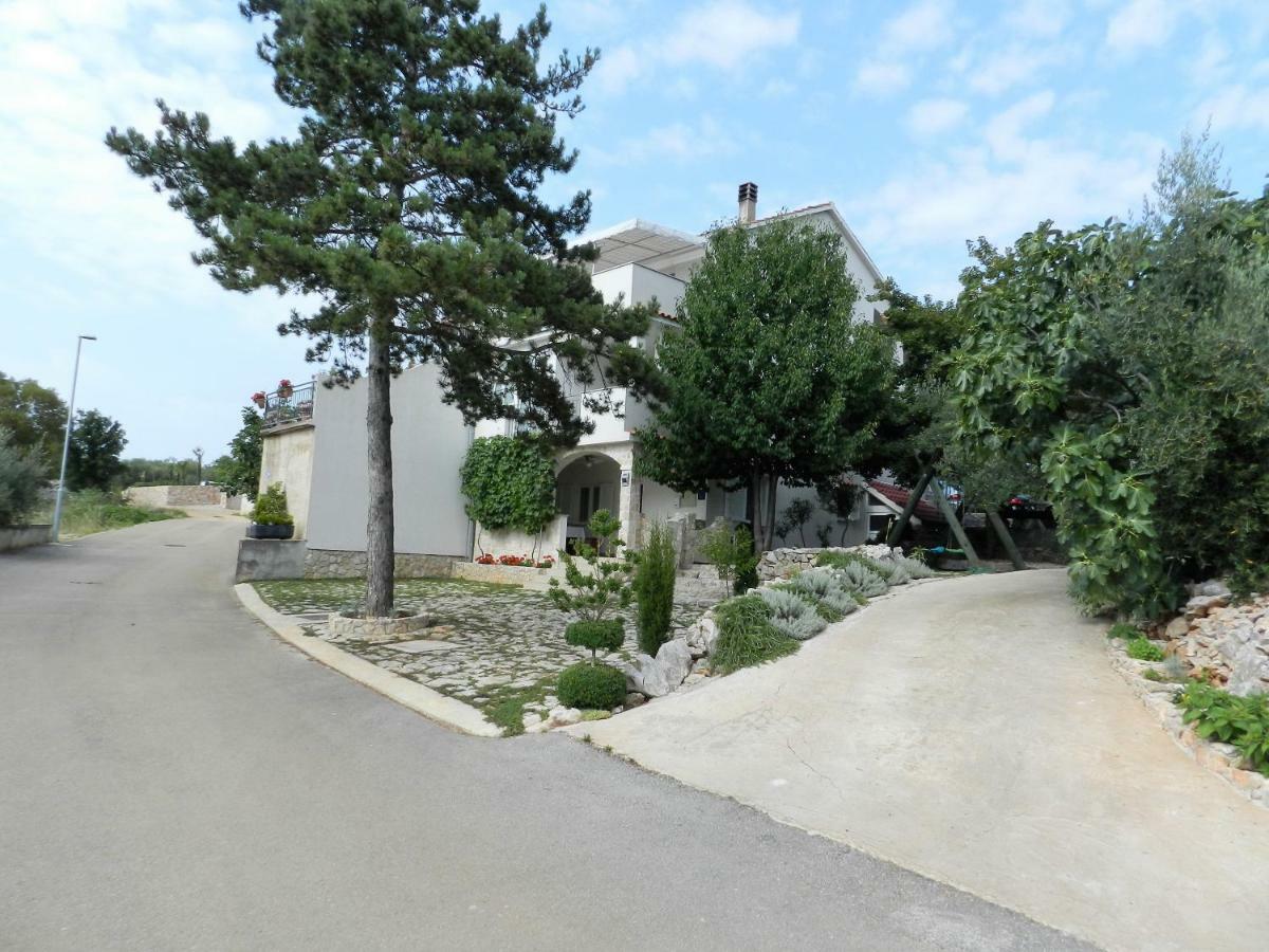 Apartmani Lucija Jurkovic Malinska Exterior foto