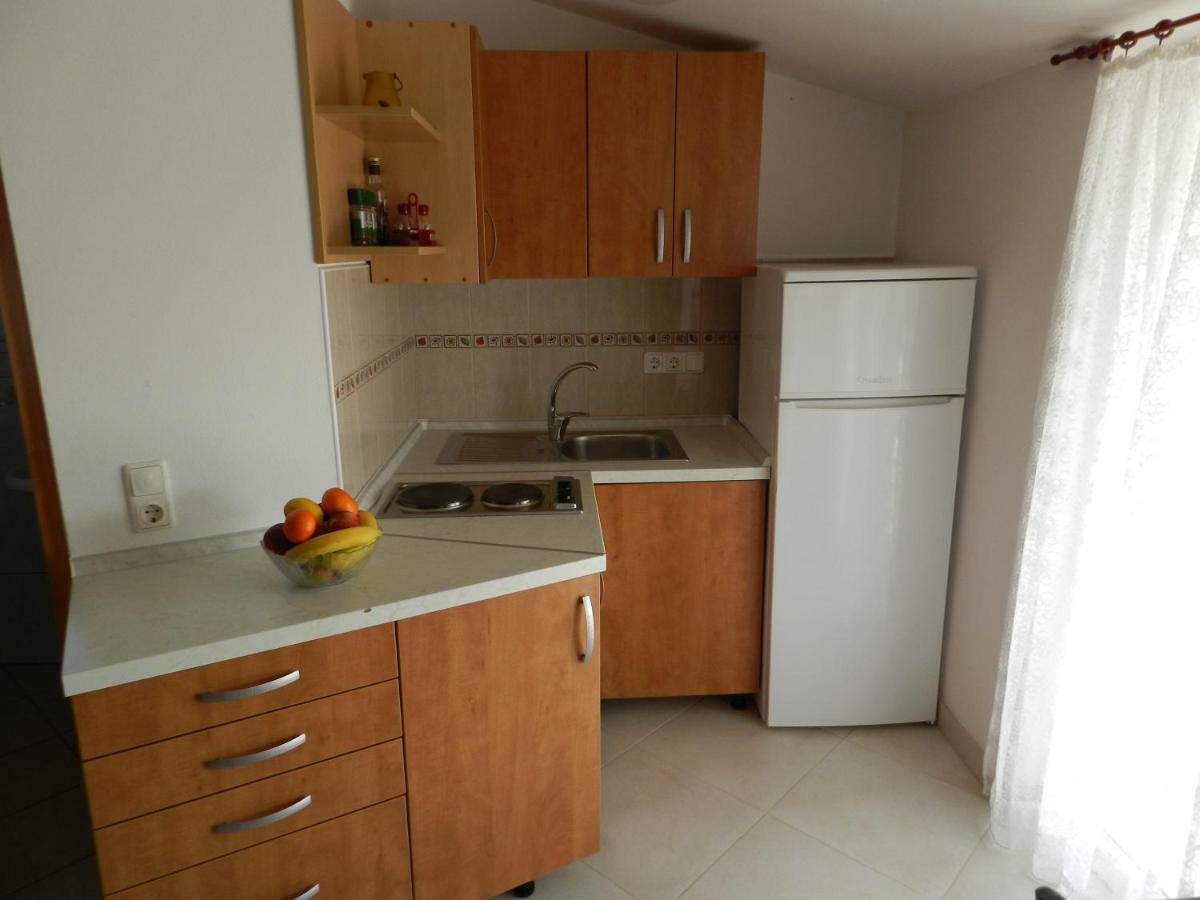 Apartmani Lucija Jurkovic Malinska Exterior foto